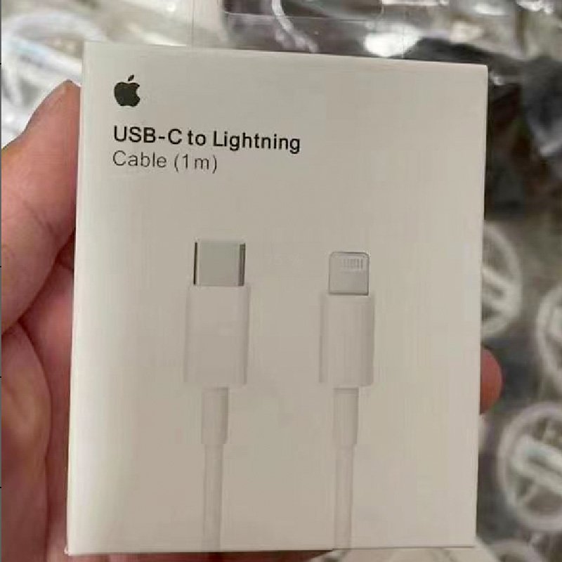 Apple USB-C to Lightning Cable (1m) for iOS Device - Image 4